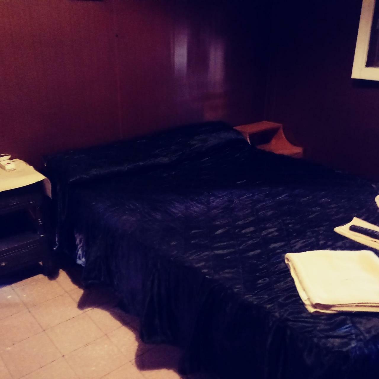 קורדובה Hotel Laura מראה חיצוני תמונה