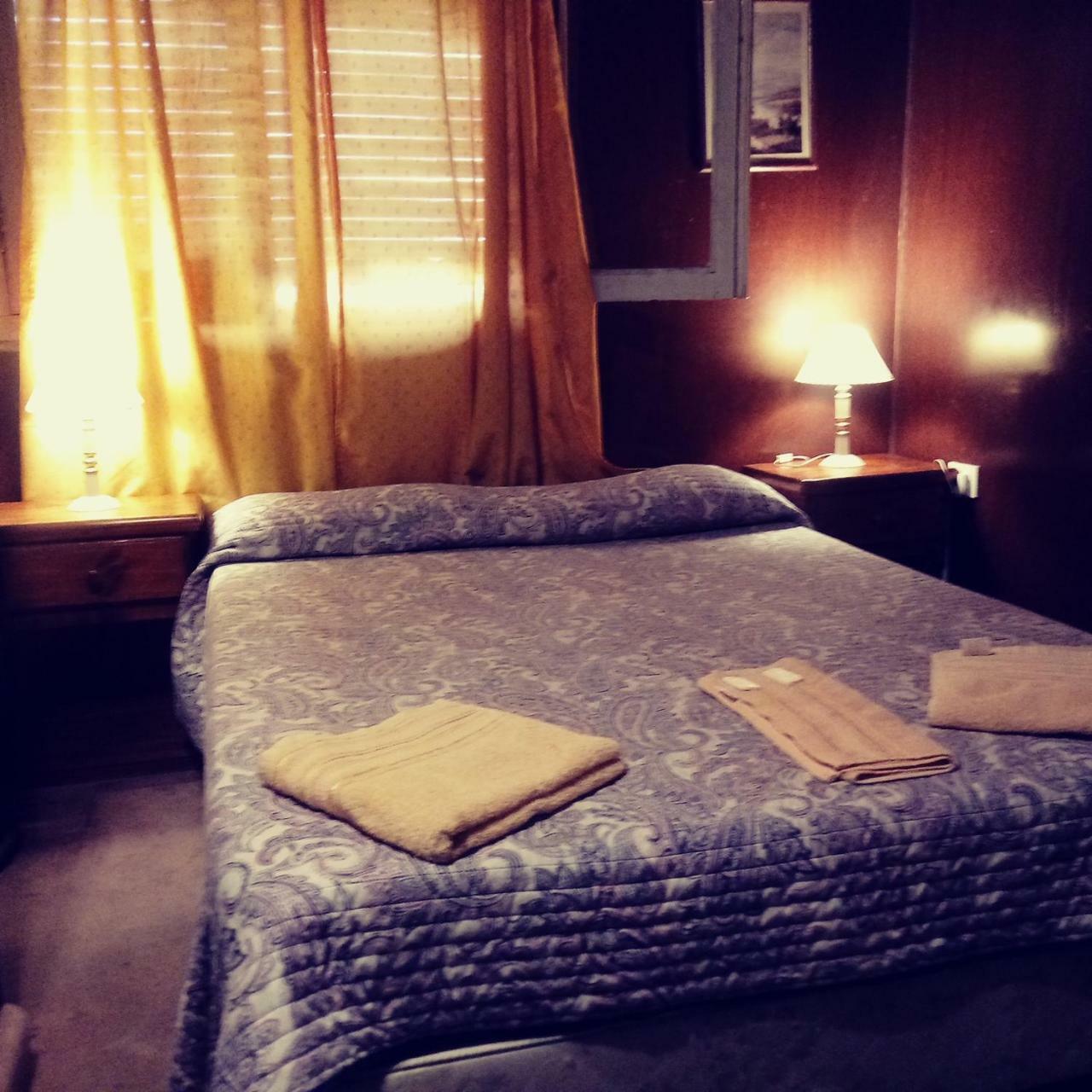 קורדובה Hotel Laura מראה חיצוני תמונה