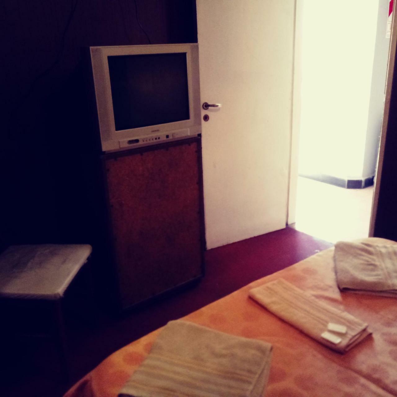 קורדובה Hotel Laura מראה חיצוני תמונה